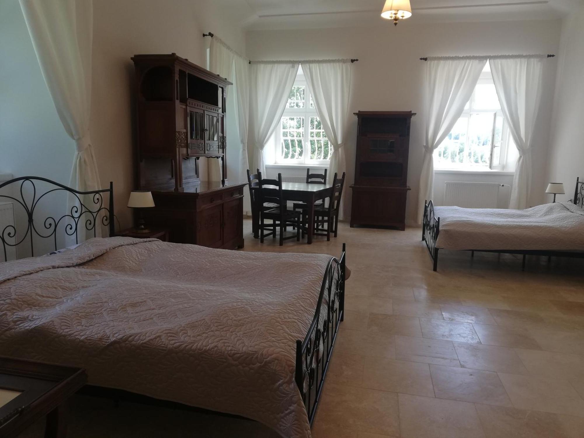 Penzion Zamek Rozsochatec Ngoại thất bức ảnh